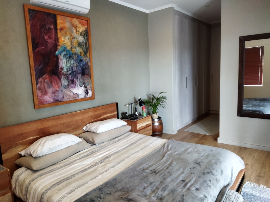 5 Bedroom Property for Sale in Parklands North Western Cape